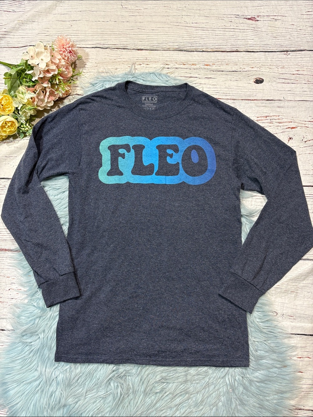 Fleo Marled Blue Logo Graphic Long Sleeve Top
